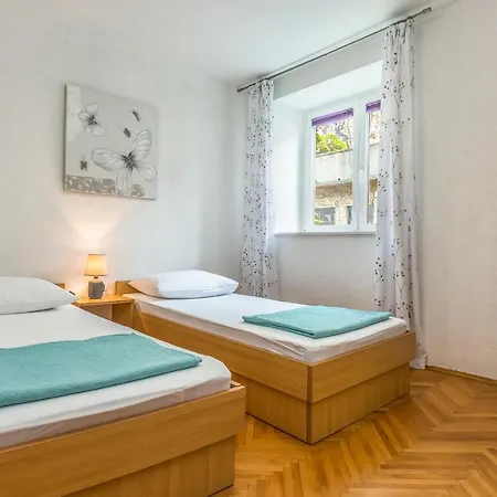 Apartment Toreta - Center, Beachfront *