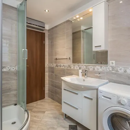 Apartment Toreta - Center, Beachfront *