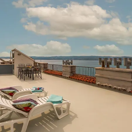 Toreta - Center, Beachfront