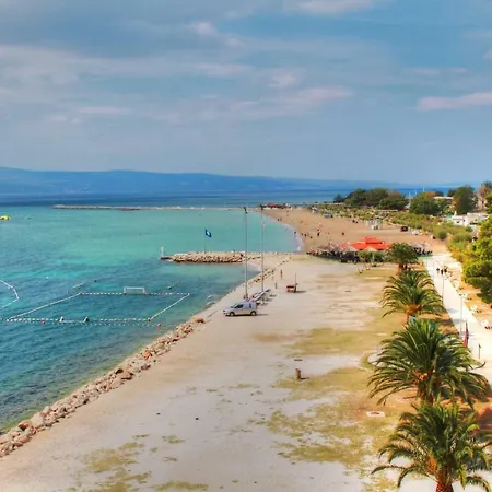 Toreta - Center, Beachfront
